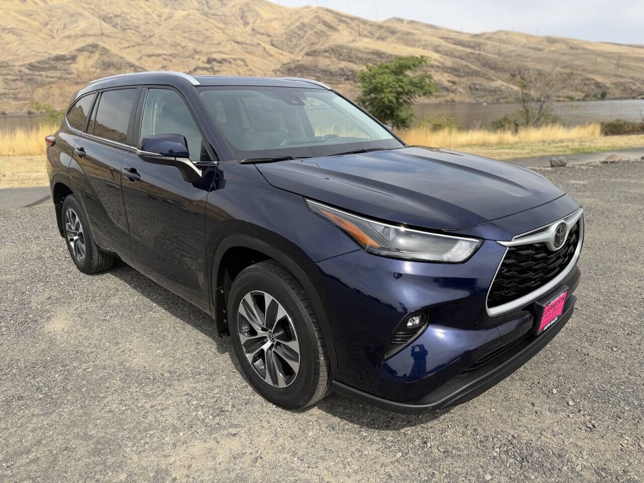 2023 TOYOTA Highlander