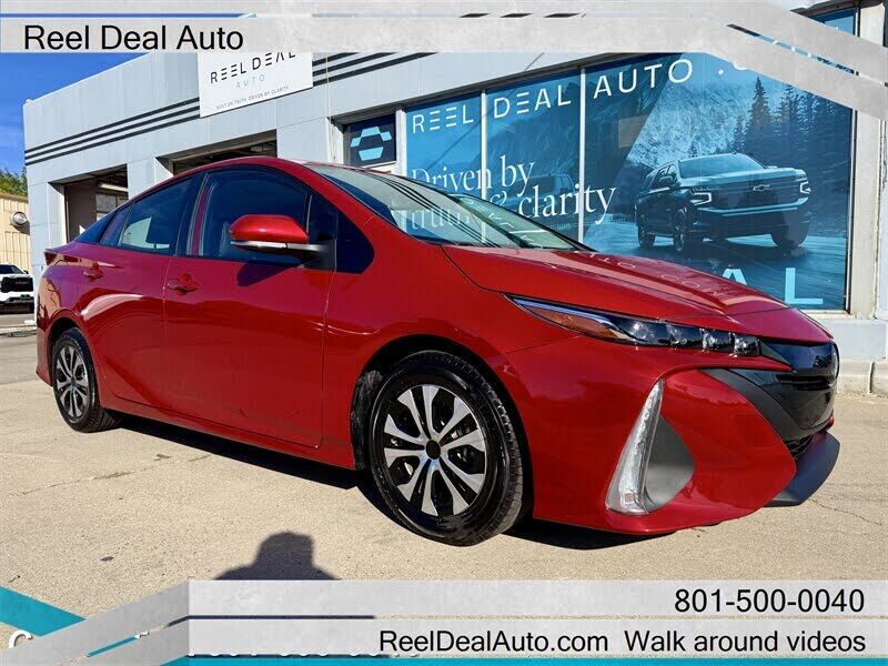 2022 TOYOTA Prius
