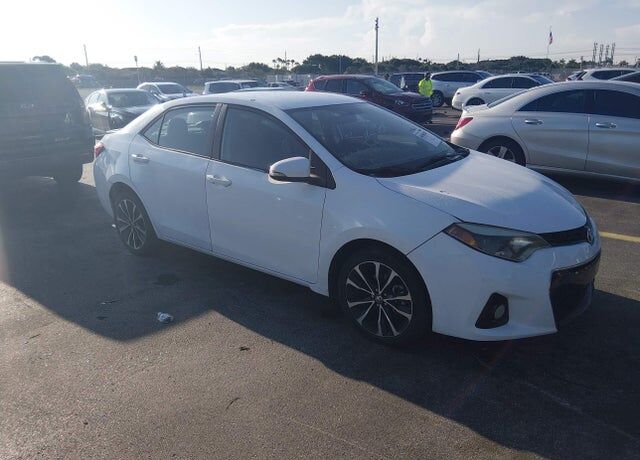 2016 TOYOTA Corolla