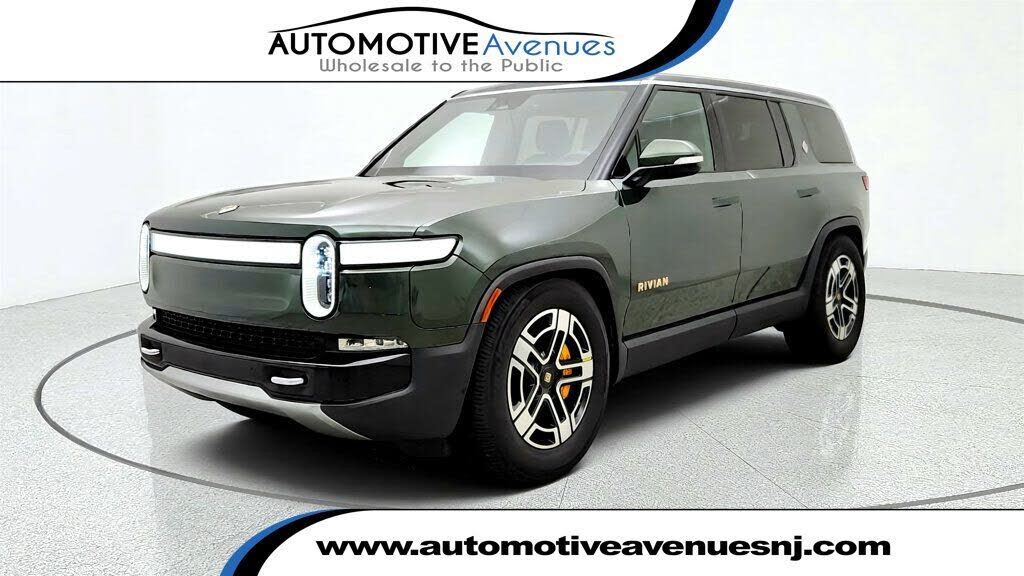 2022 RIVIAN R1S