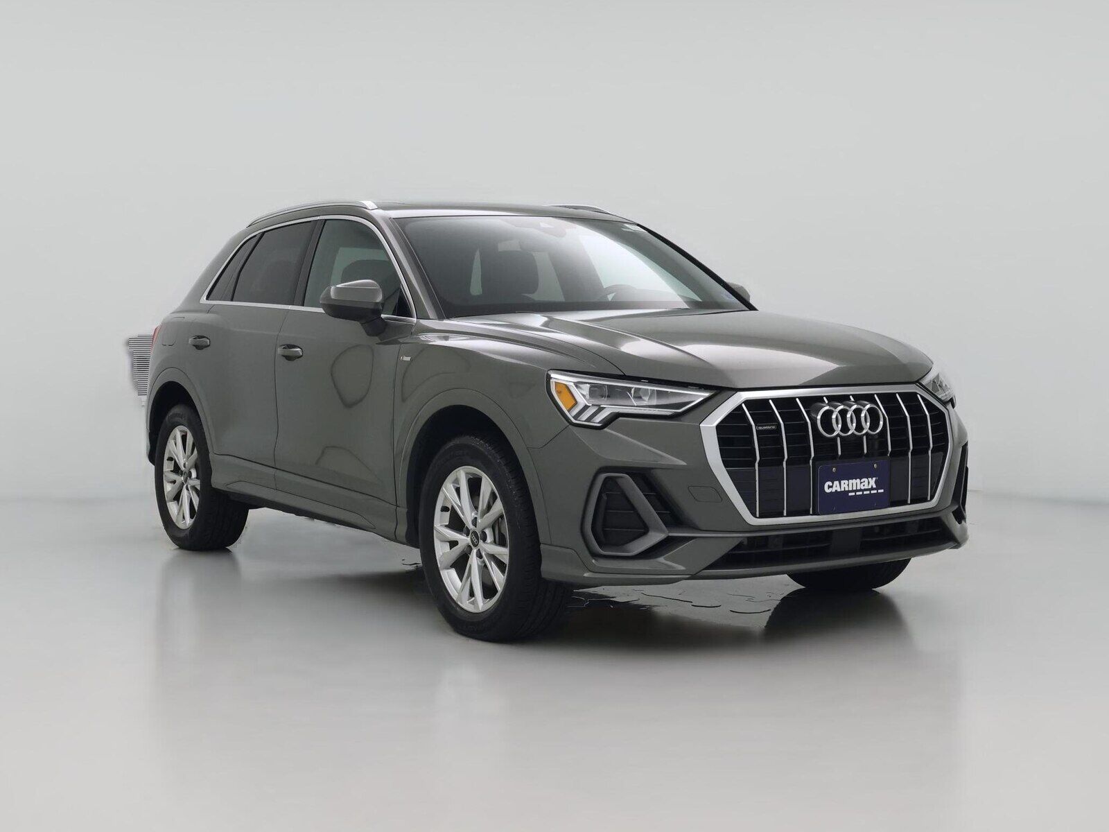 2023 AUDI Q3