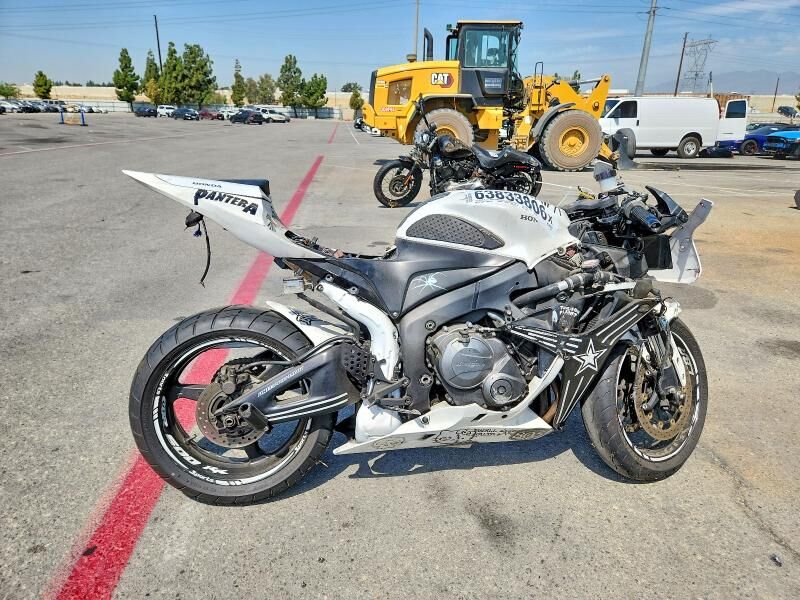 2008 HONDA CB