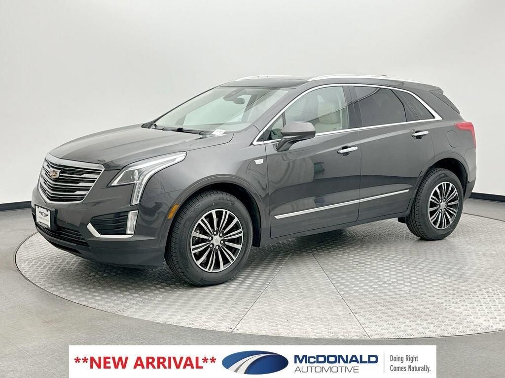 2017 CADILLAC XT5