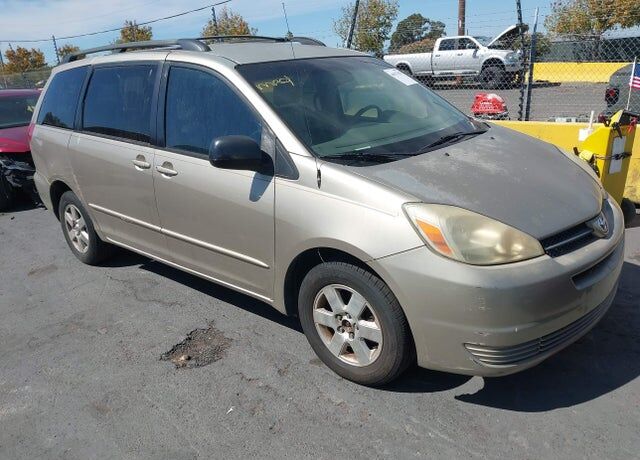 2005 TOYOTA Sienna