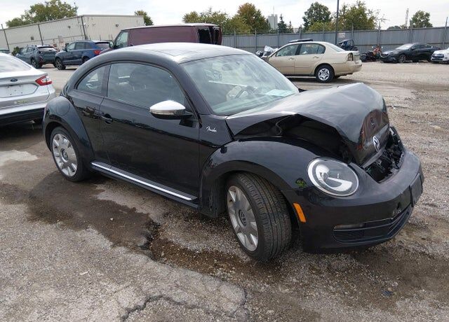 2013 VOLKSWAGEN Beetle
