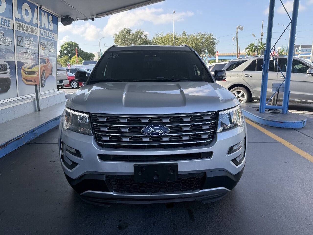 2017 FORD Explorer