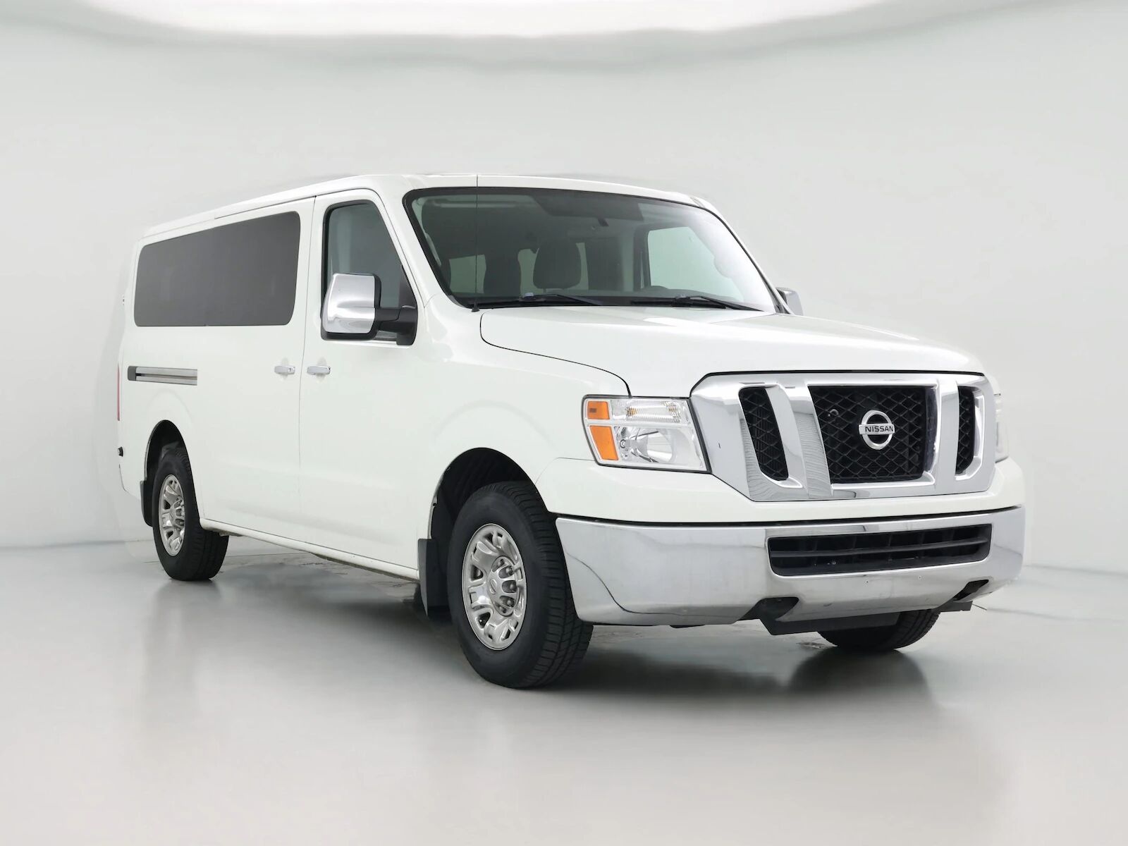 2017 NISSAN NV3500