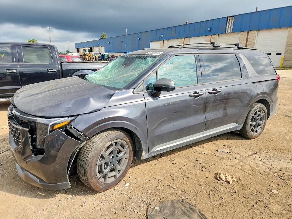2025 KIA Carnival