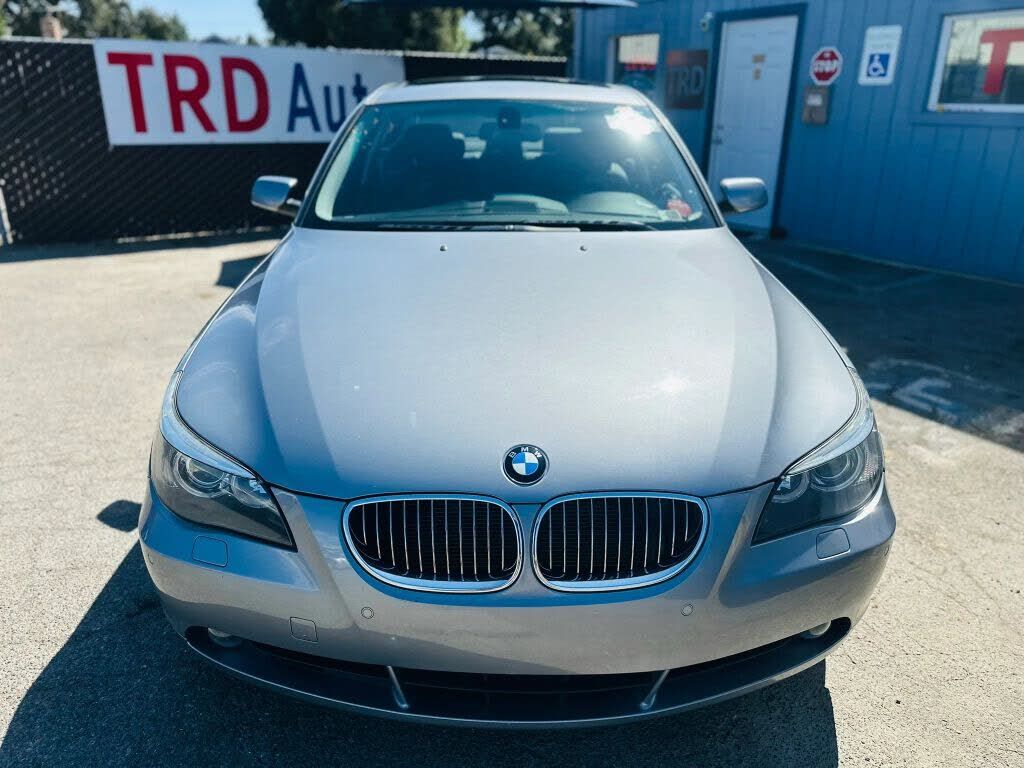 2005 BMW 545i