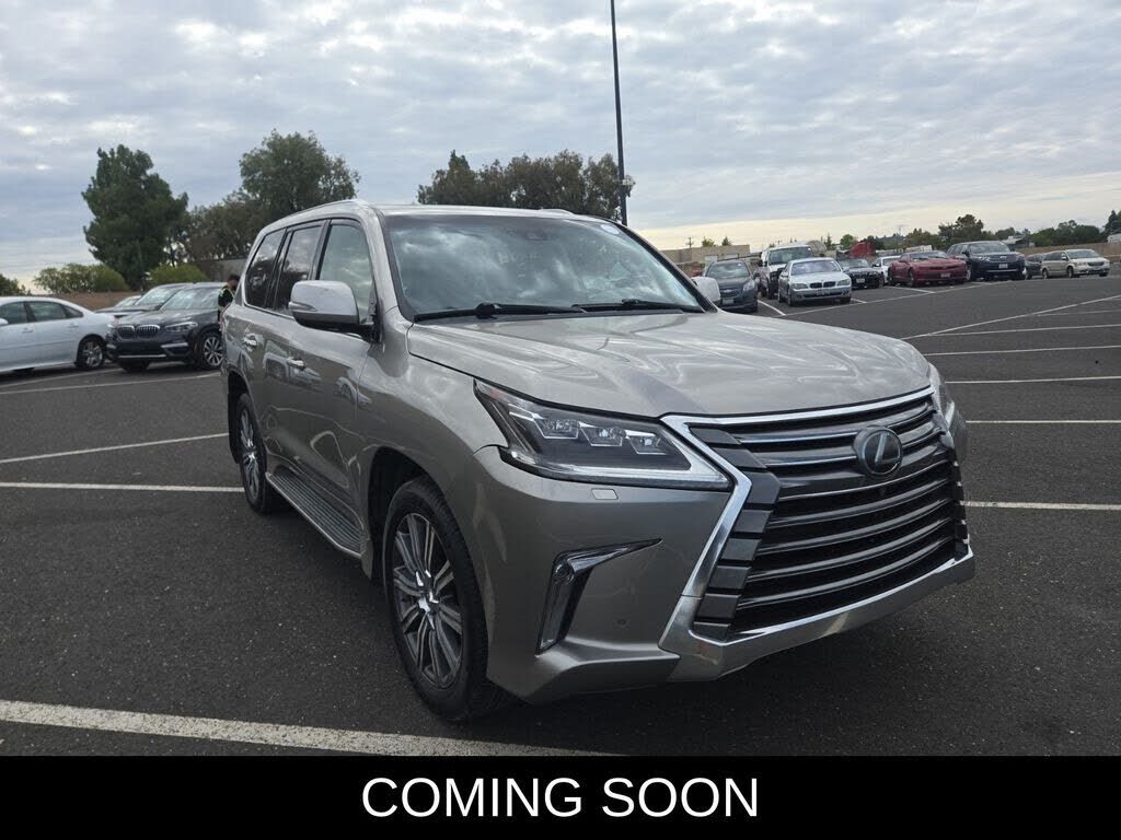 2016 LEXUS LX