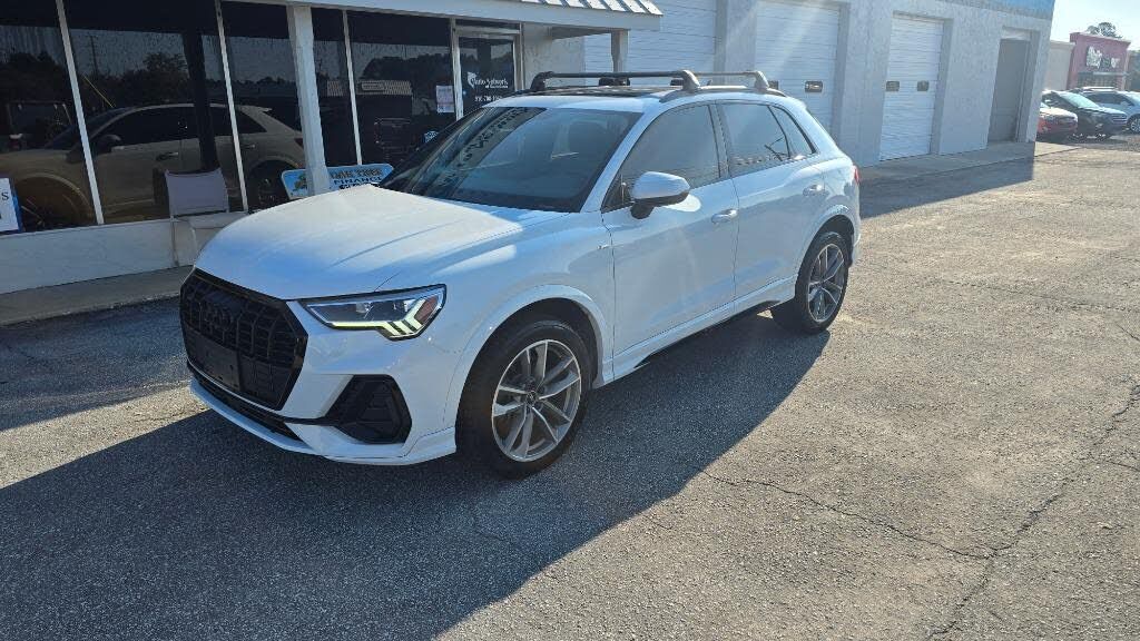 2022 Audi Q3