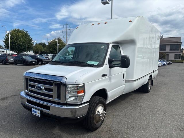 2016 FORD E-350