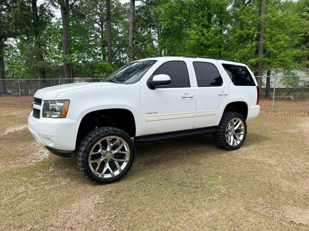 2011 CHEVROLET Tahoe