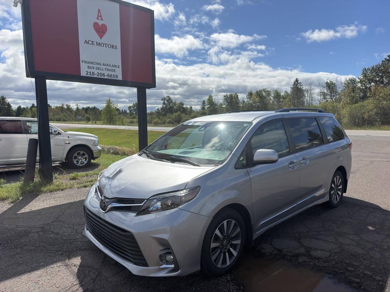 2018 TOYOTA Sienna