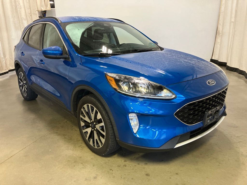 2020 FORD Escape