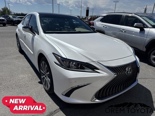 2021 LEXUS ES