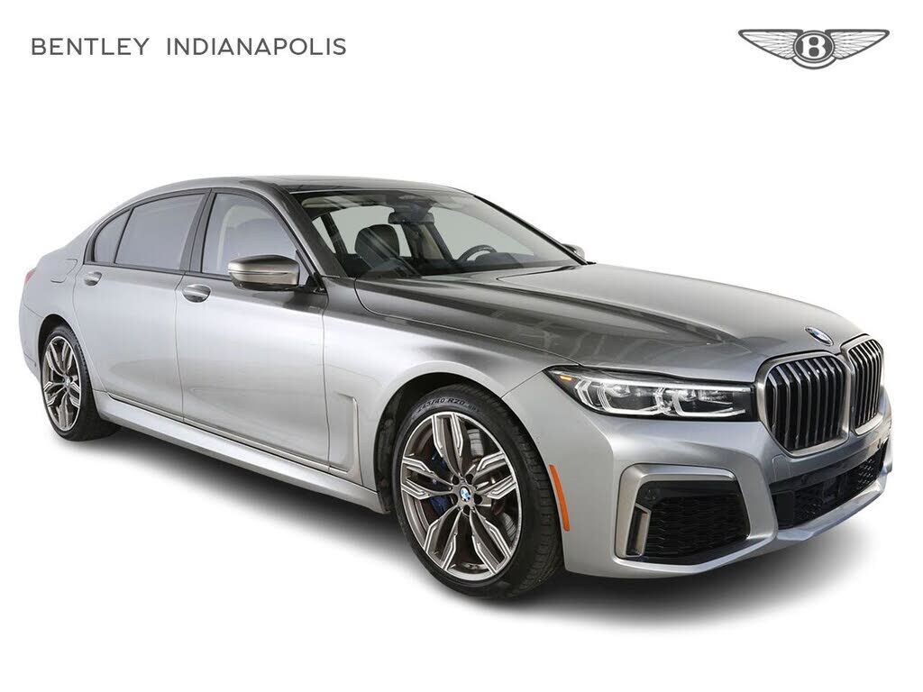 2021 BMW M7