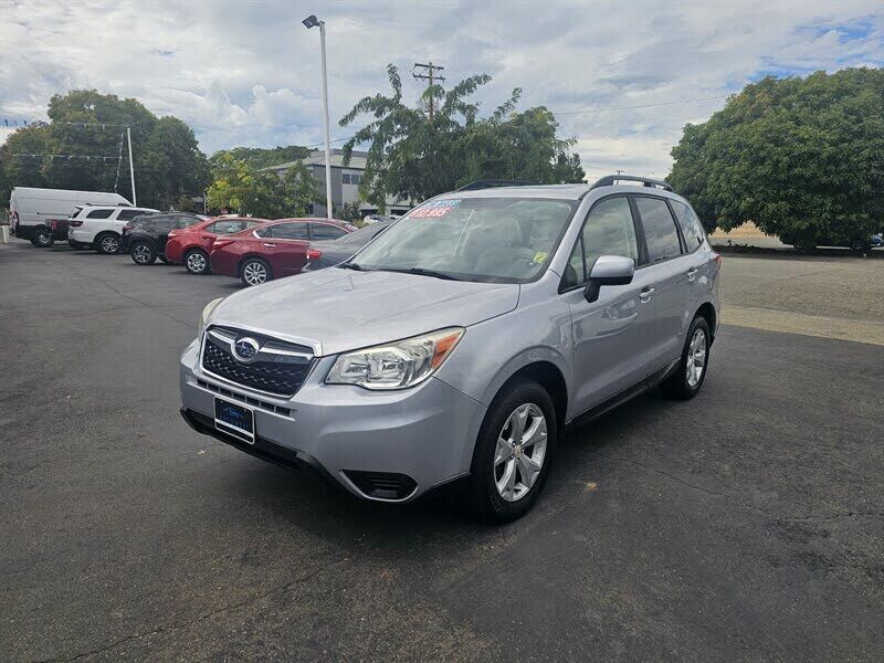 2016 SUBARU Forester