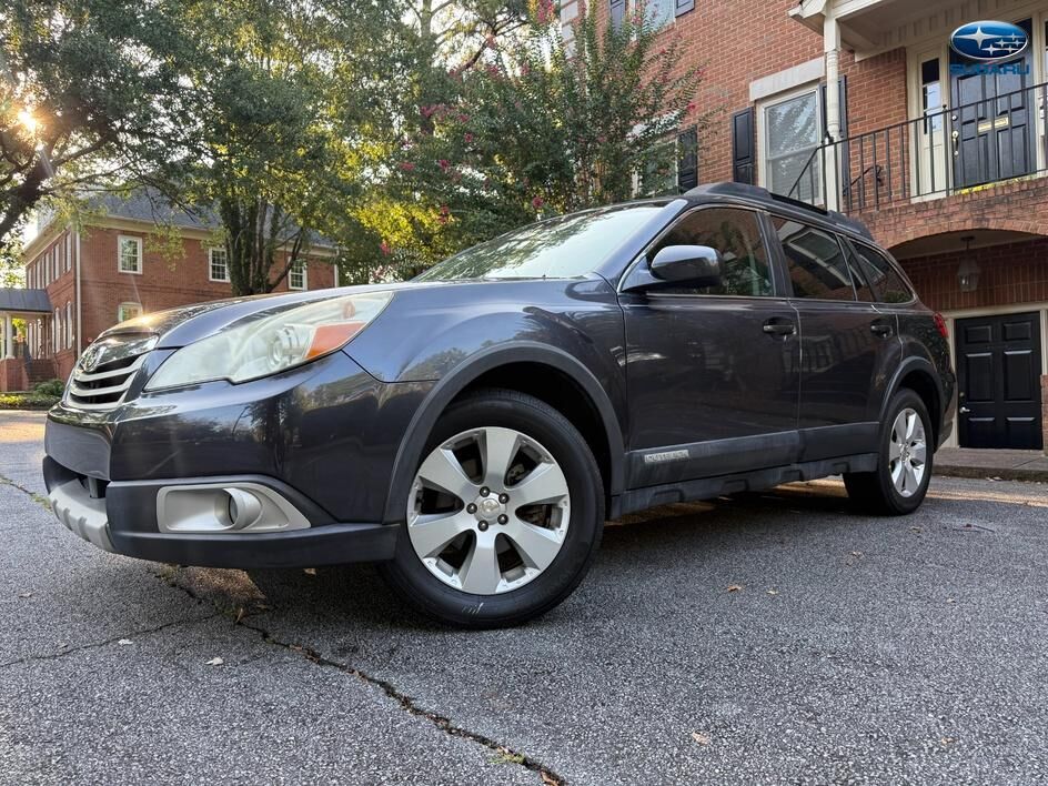 2010 SUBARU Outback
