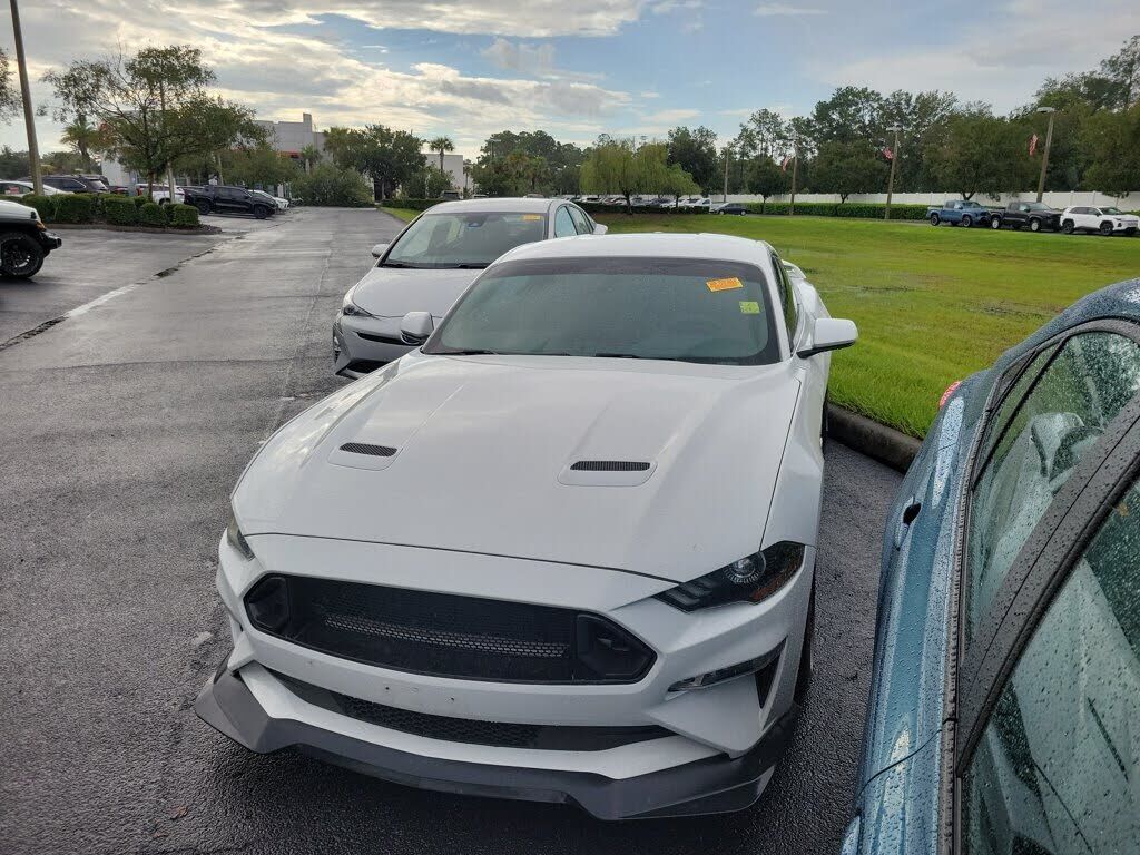 2020 FORD Mustang