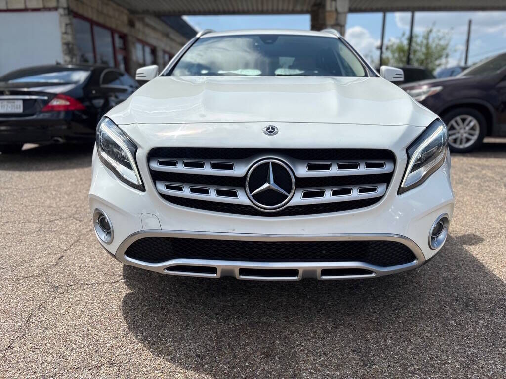 2020 MERCEDES-BENZ GLA-Class