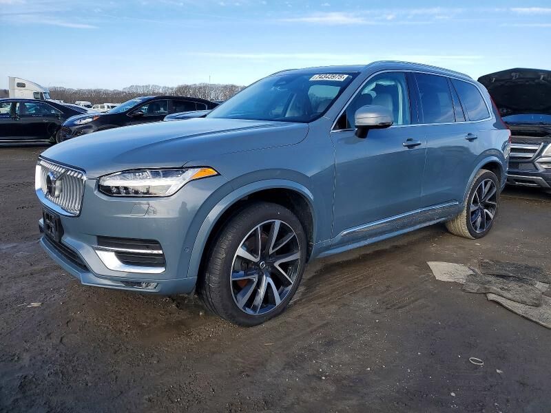 2023 VOLVO XC90