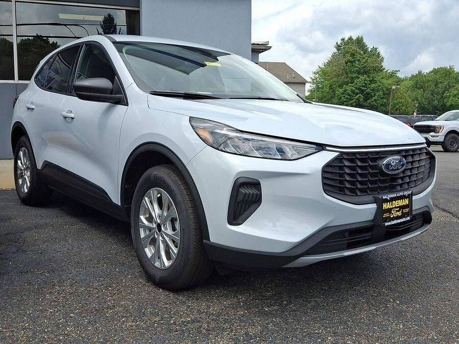 2026 FORD Escape