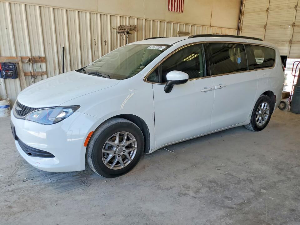 2020 CHRYSLER Voyager