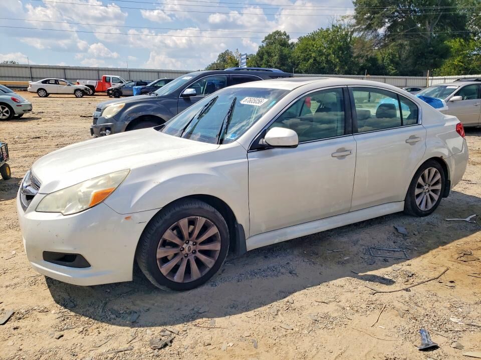 2011 SUBARU Legacy
