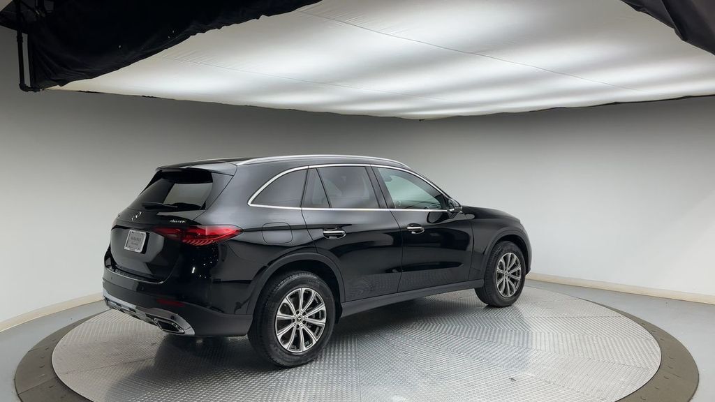 2025 Mercedes-Benz GLC-Class