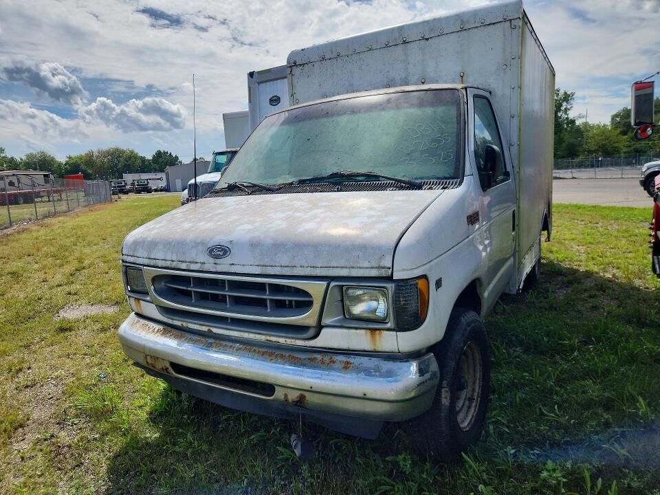 2002 FORD E-350