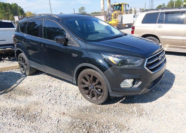 2017 FORD Escape