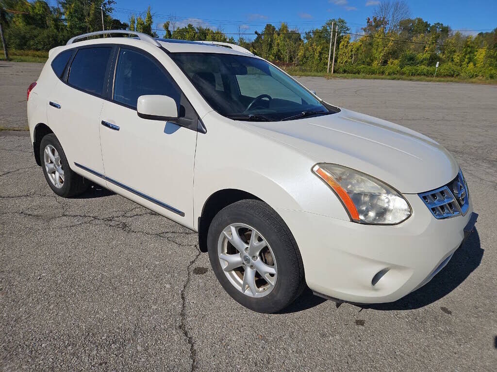 2011 NISSAN Rogue