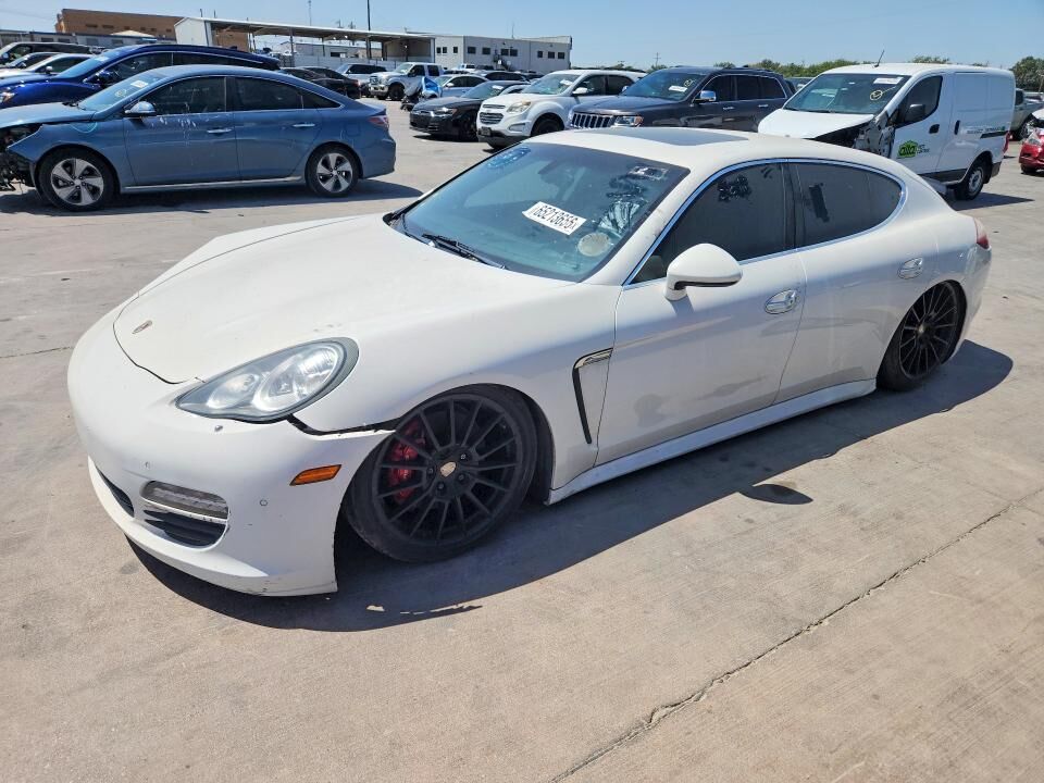 2011 PORSCHE Panamera