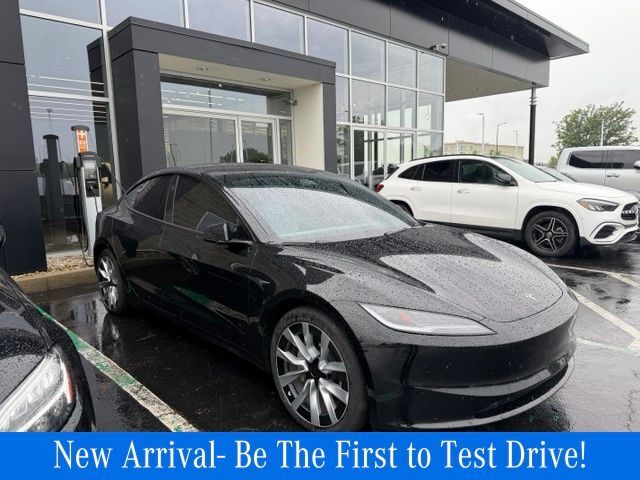 2024 TESLA Model 3