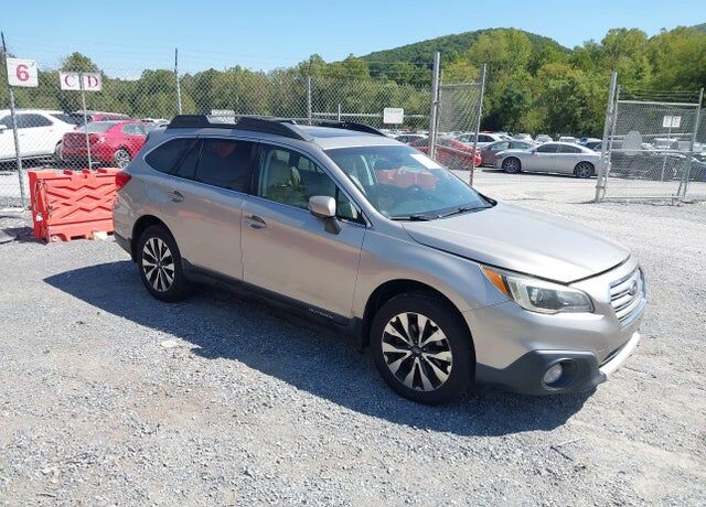 2015 SUBARU Outback