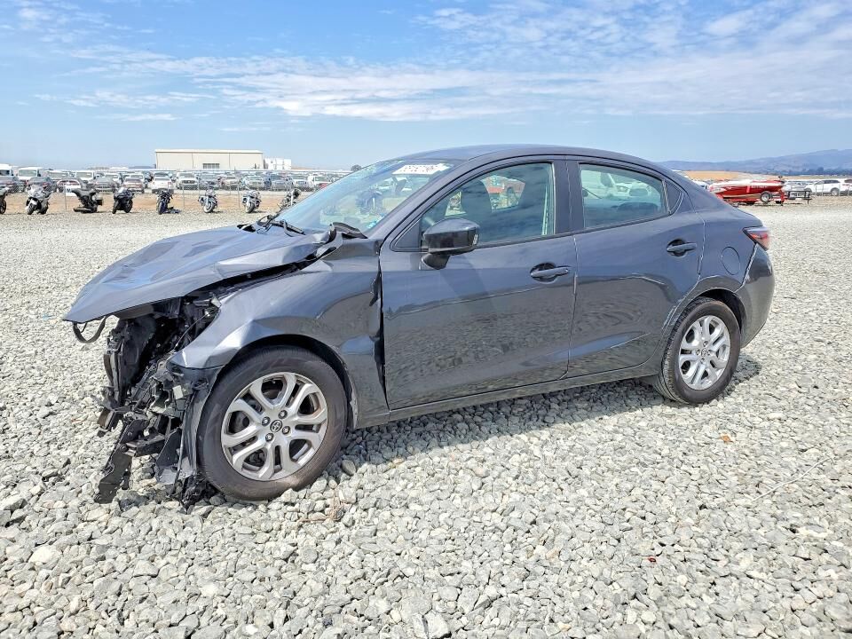 2016 TOYOTA Scion