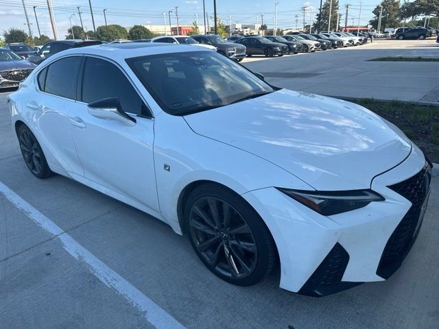 2023 Lexus IS