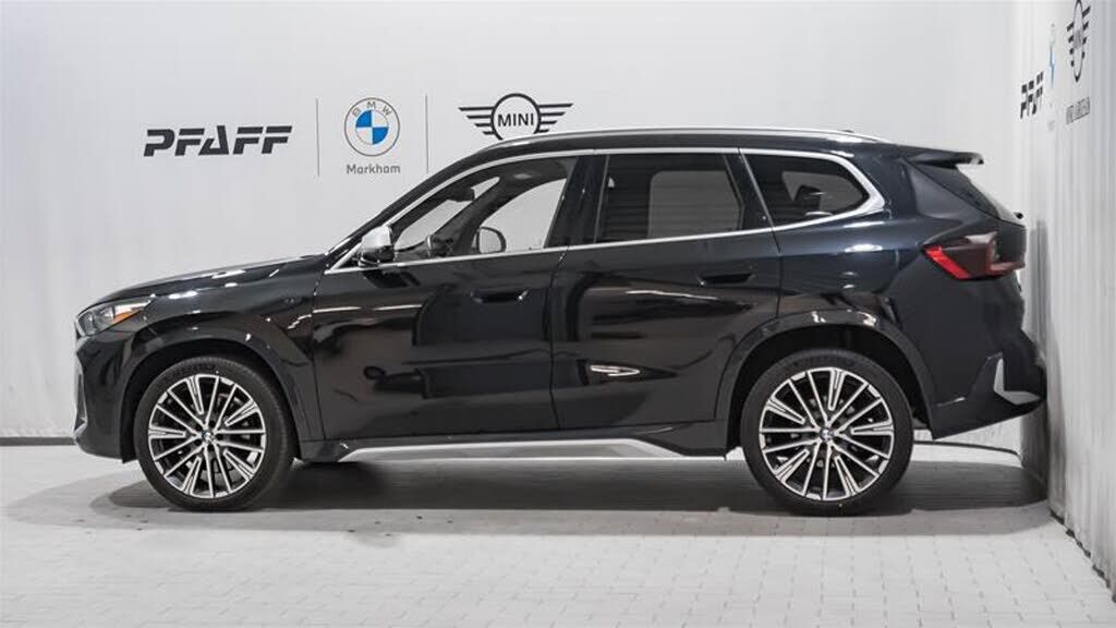 2023 BMW X1
