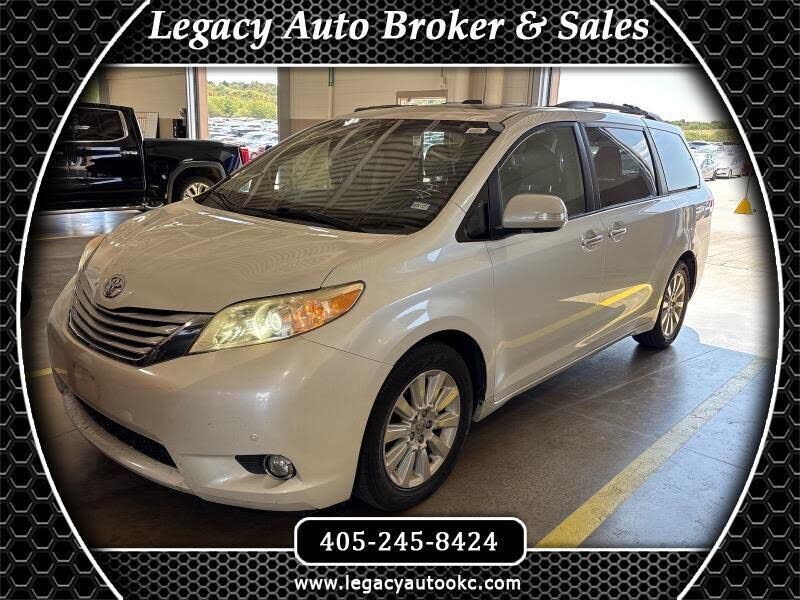 2013 TOYOTA Sienna