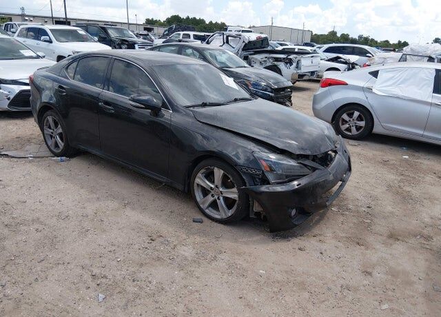 2013 LEXUS IS