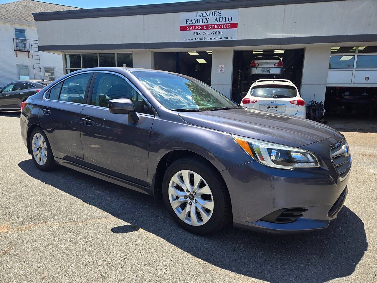 2017 SUBARU Legacy
