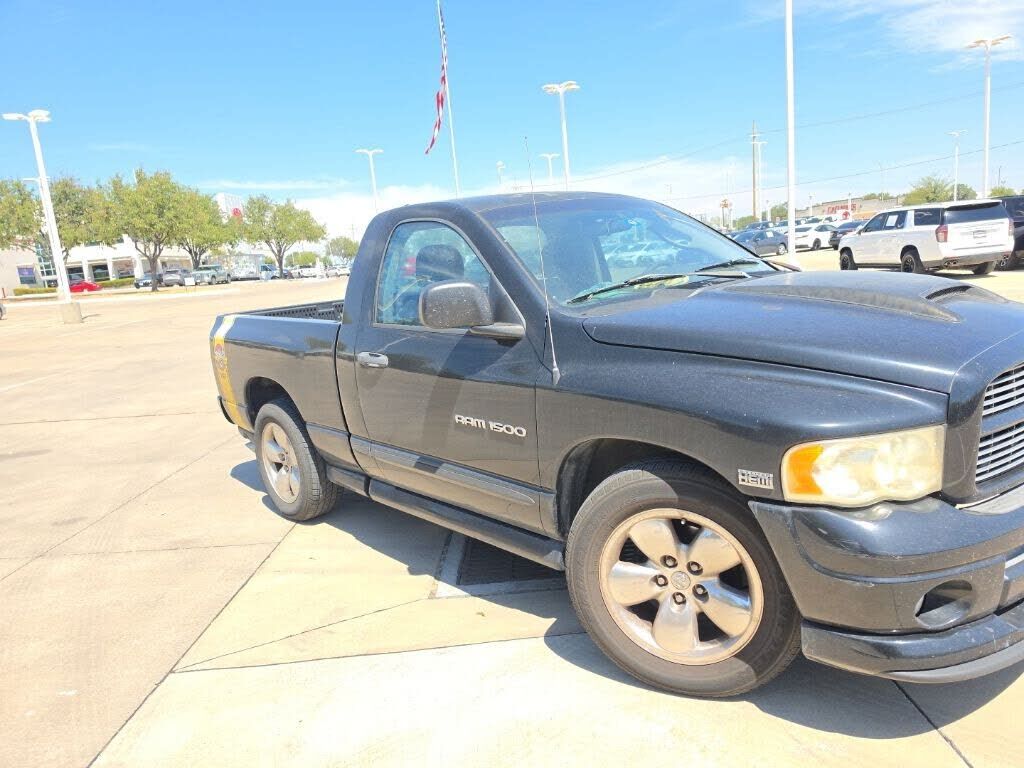 2004 DODGE Ram