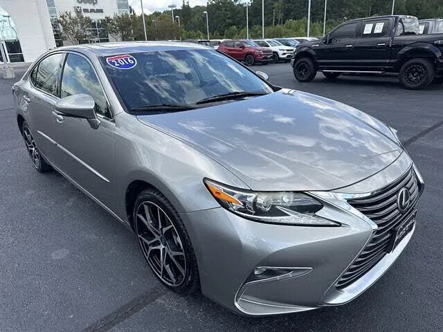 2016 LEXUS ES