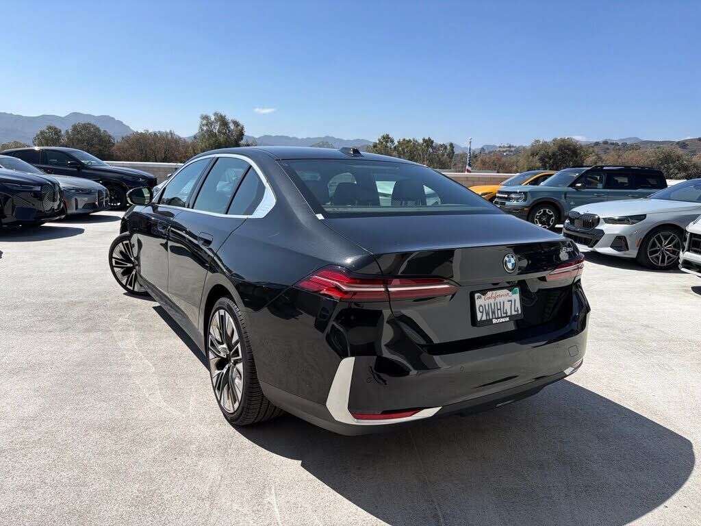 2026 BMW 530i