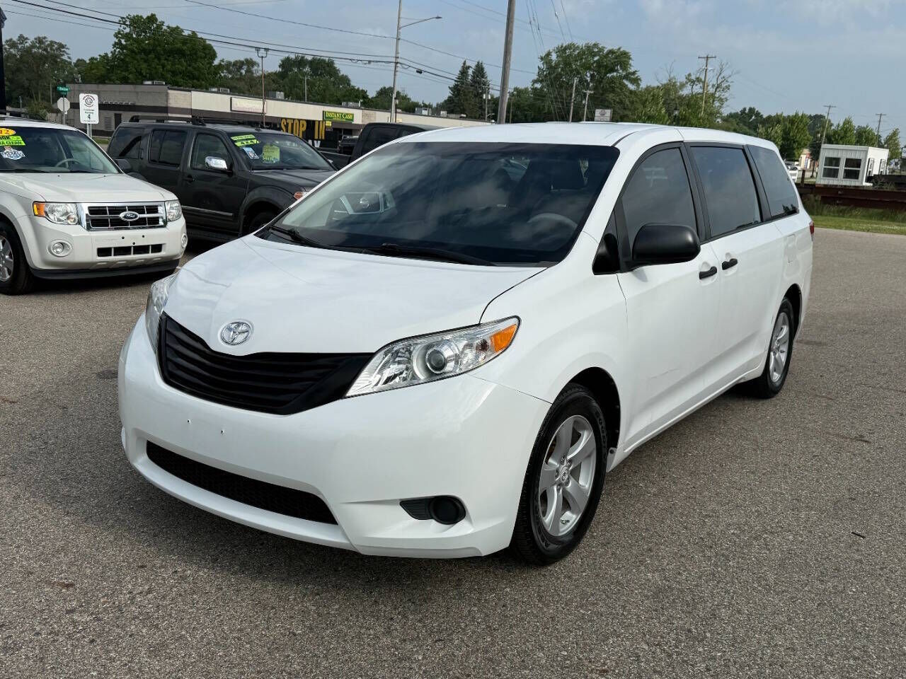2011 TOYOTA Sienna