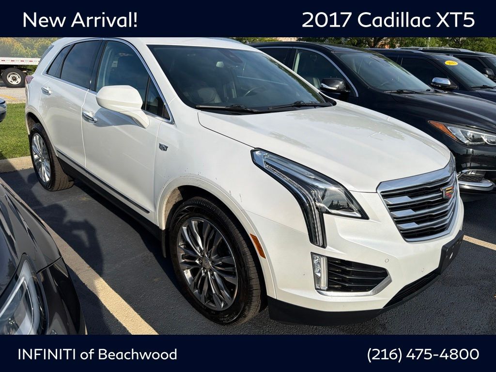 2017 CADILLAC XT5