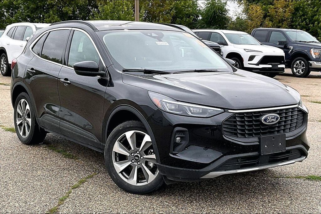 2025 FORD Escape