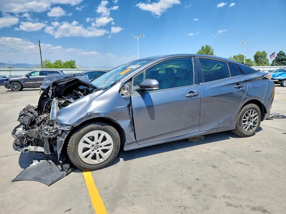 2017 TOYOTA PRIUS