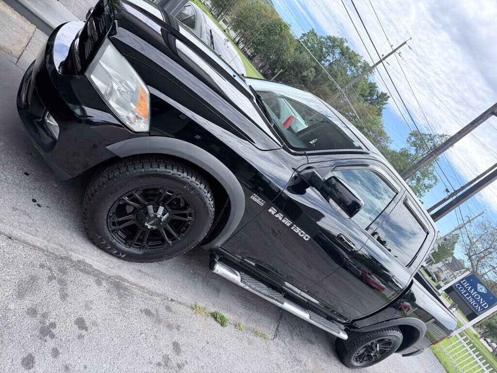 2012 DODGE Ram